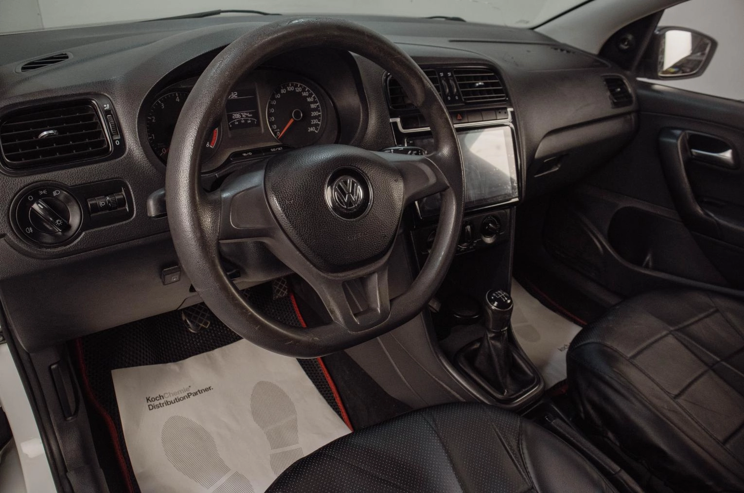 Volkswagen Polo 7 из 16