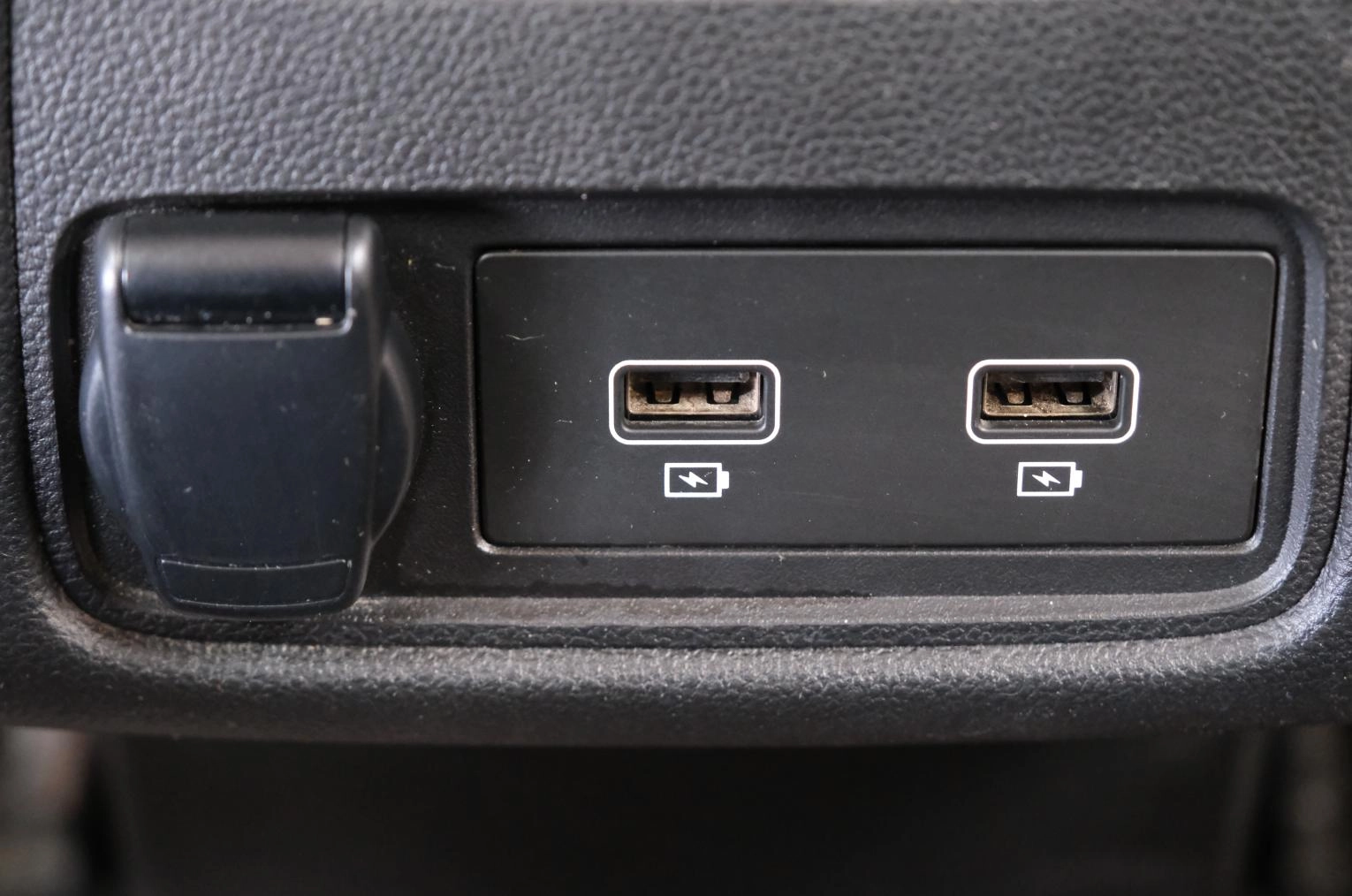 Renault Captur 25 из 28