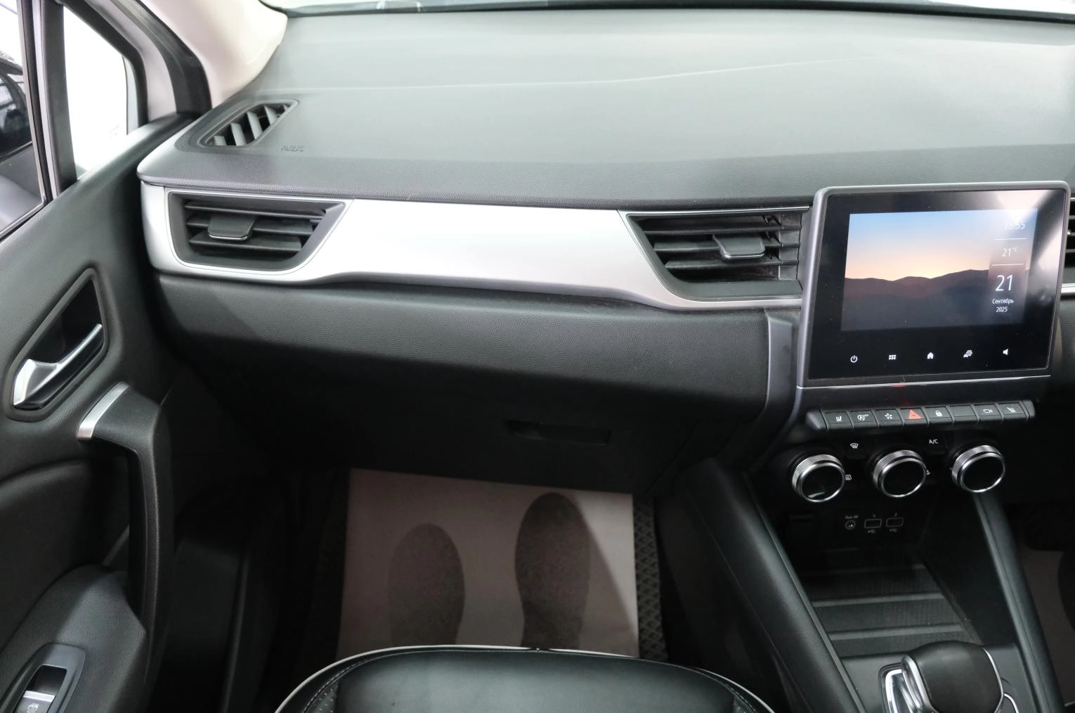 Renault Captur 21 из 28