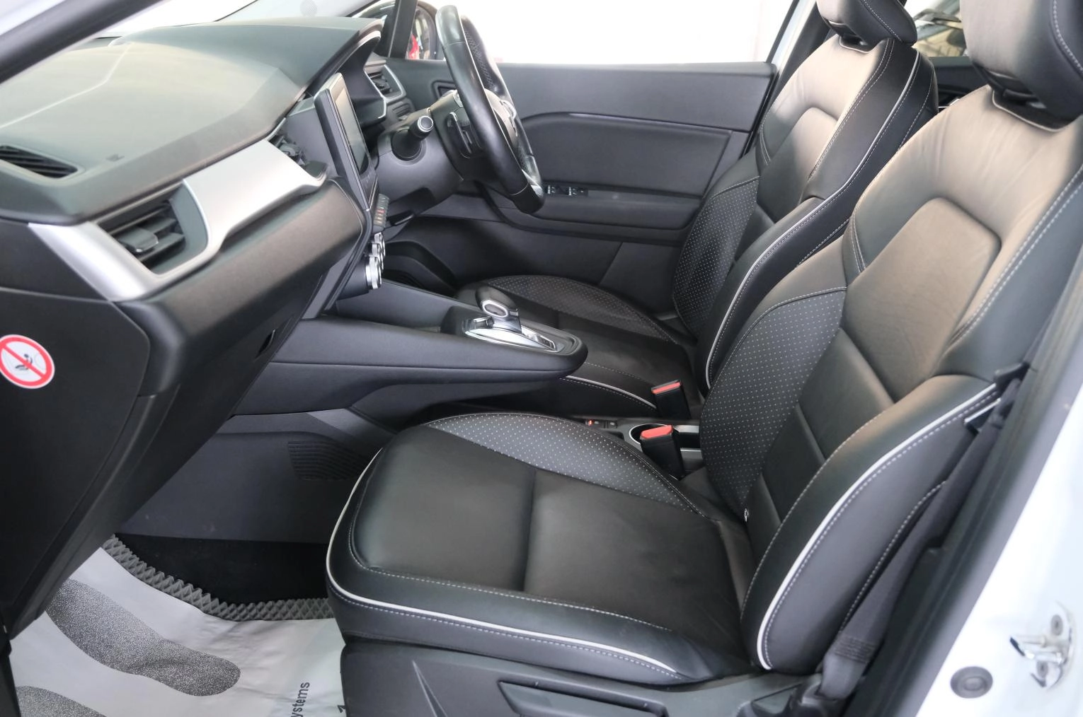 Renault Captur 23 из 28