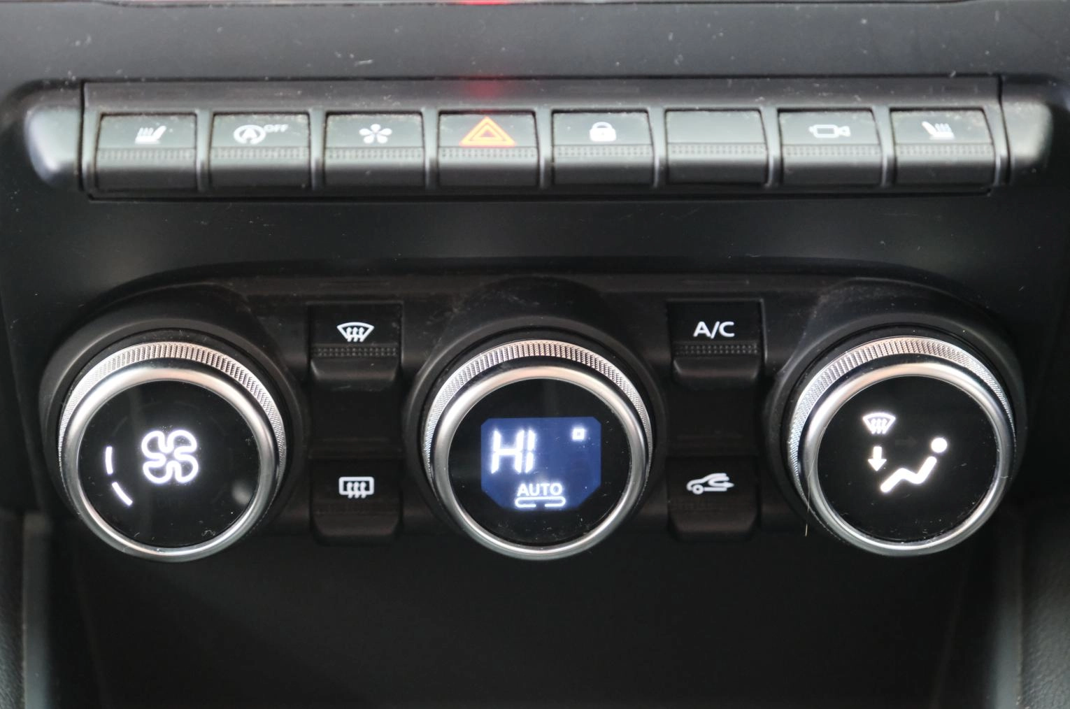 Renault Captur 18 из 28