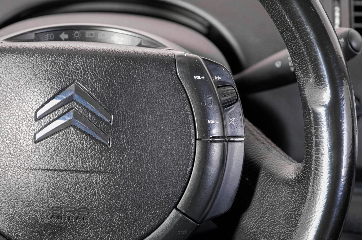 Citroen C4 17 из 20