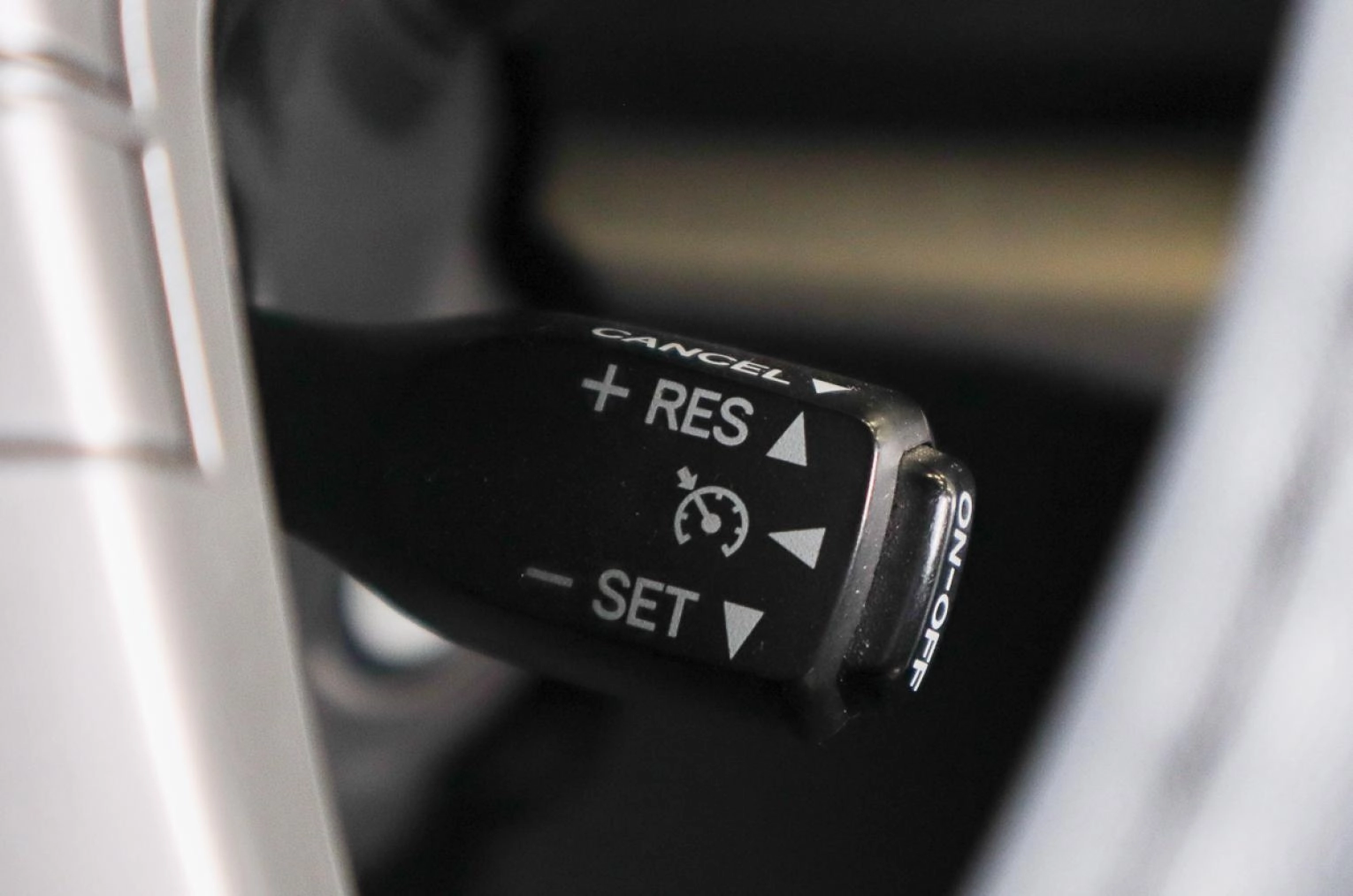 Toyota Camry 14 из 23