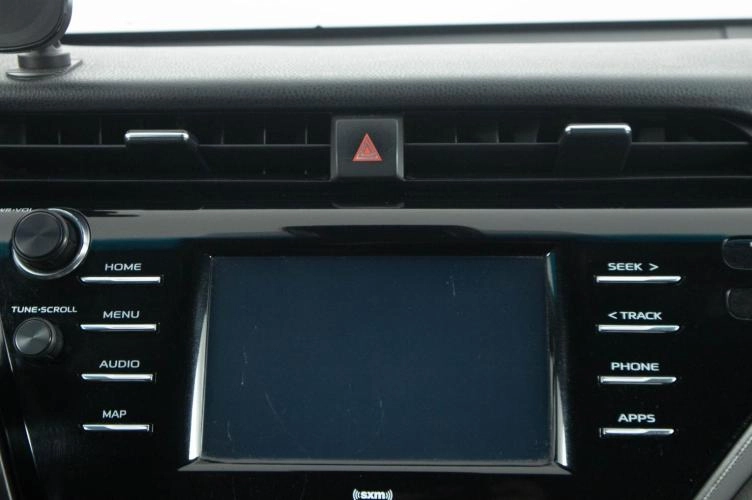 Toyota Camry 19 из 23