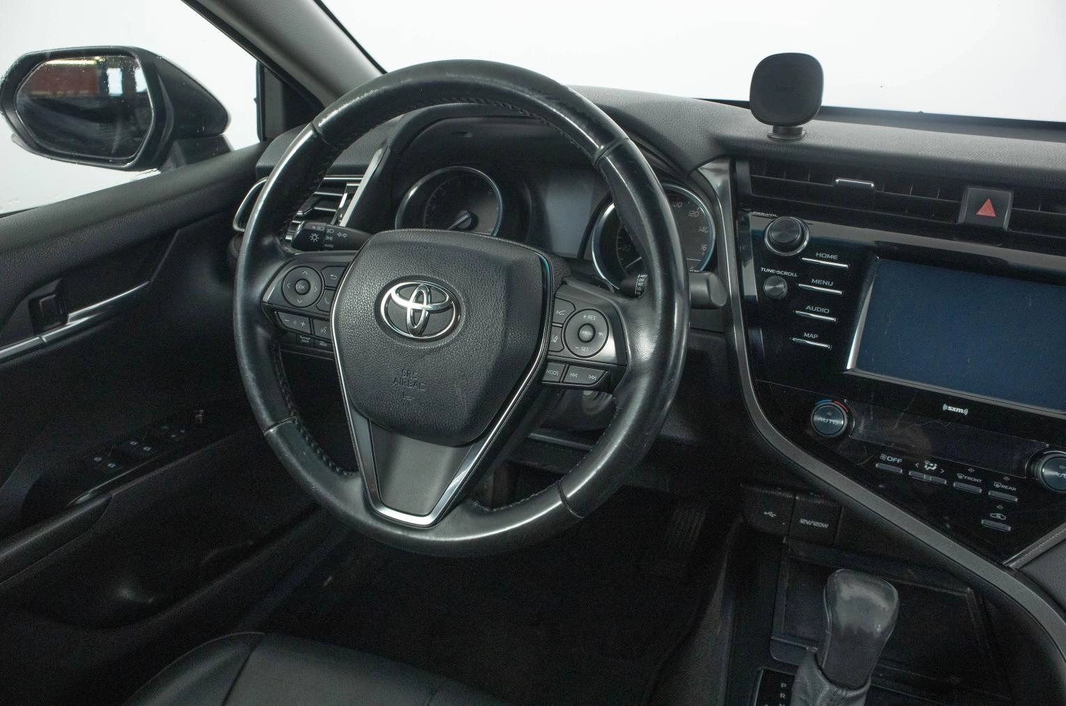 Toyota Camry 13 из 23