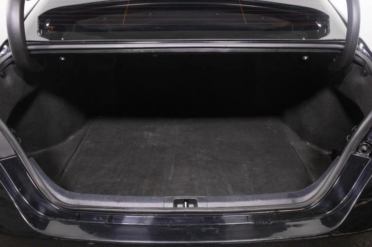 Toyota Camry 7 из 23