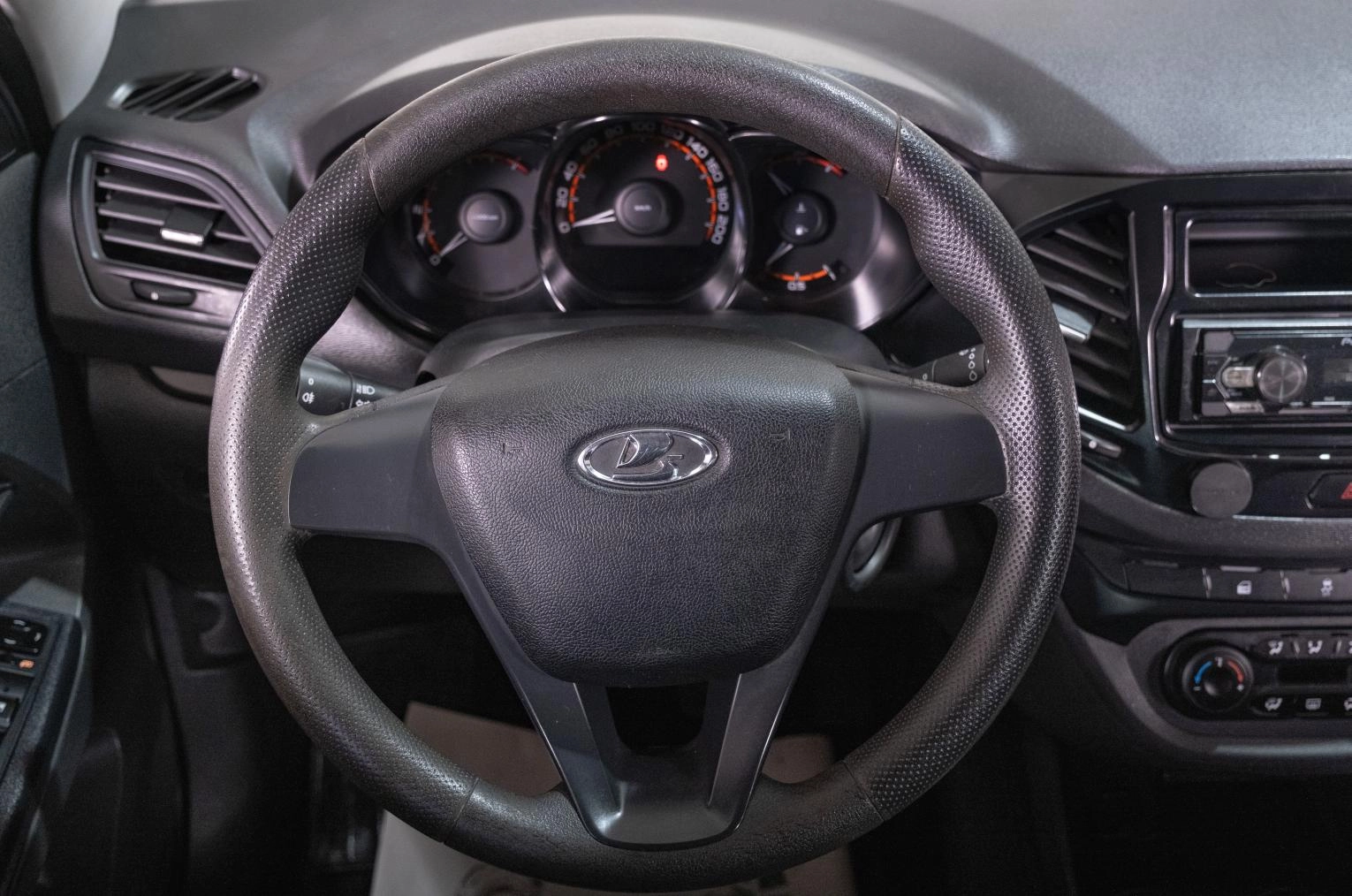 ВАЗ (LADA) Vesta 10 из 19