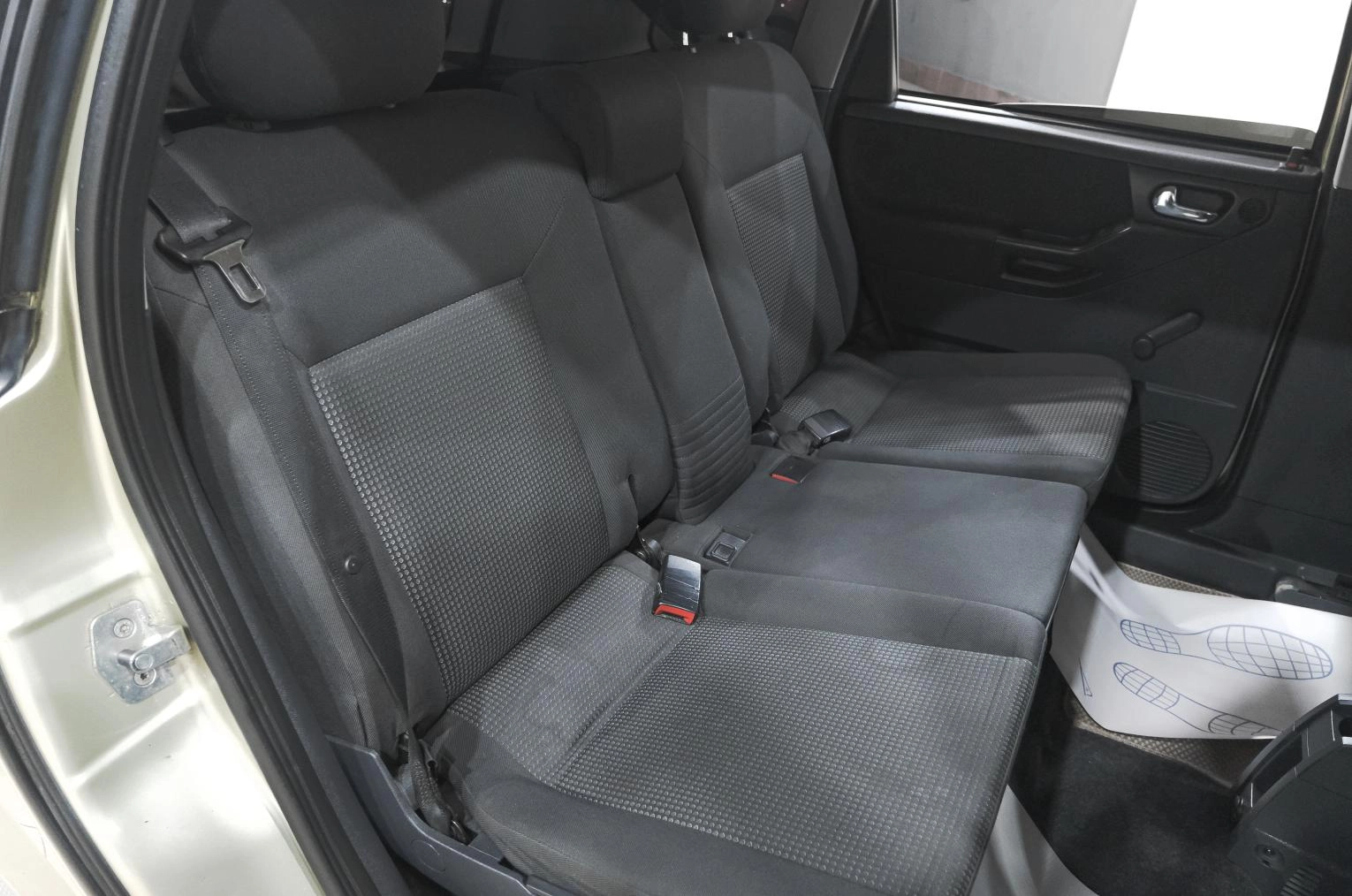 Opel Meriva 20 из 22