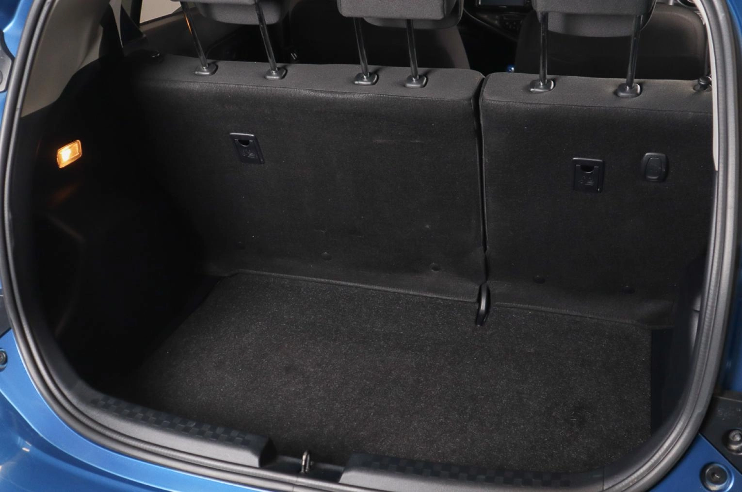 Toyota Aqua 20 из 20