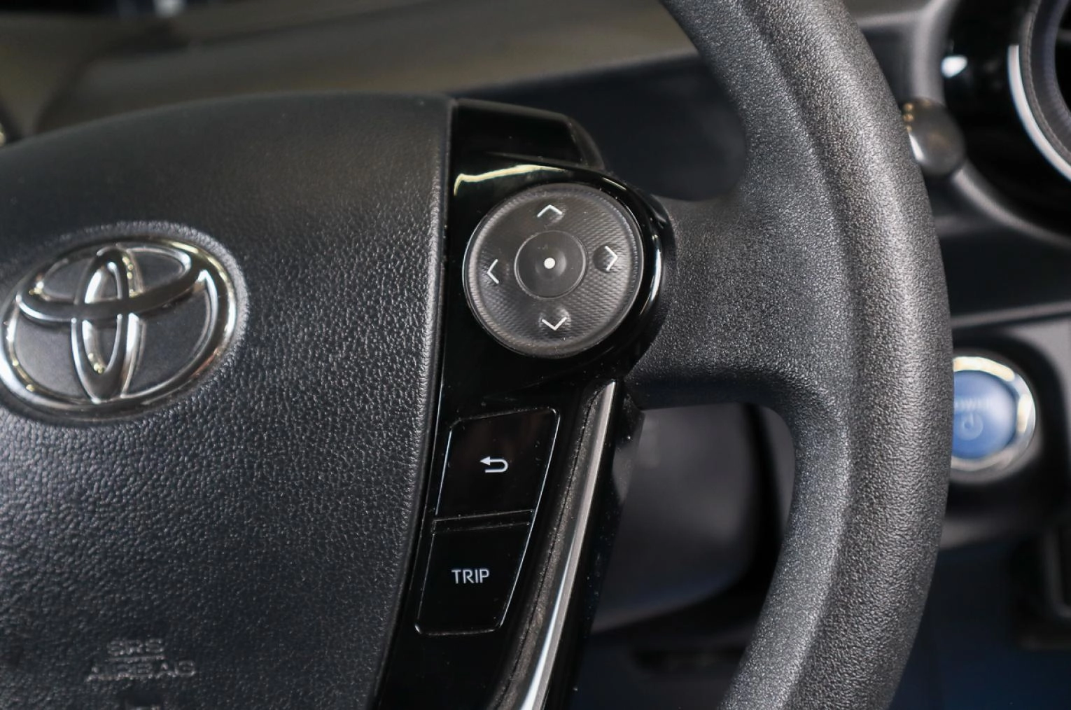 Toyota Aqua 10 из 20