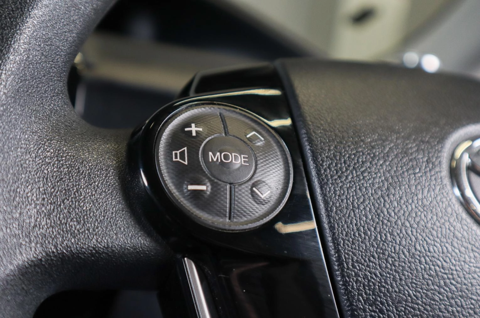 Toyota Aqua 9 из 20