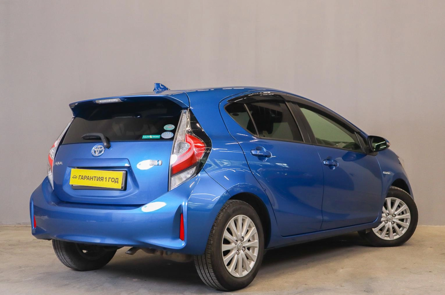 Toyota Aqua 6 из 20