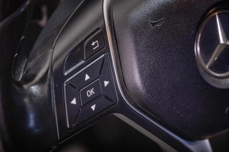 Mercedes-Benz A-класс 12 из 24