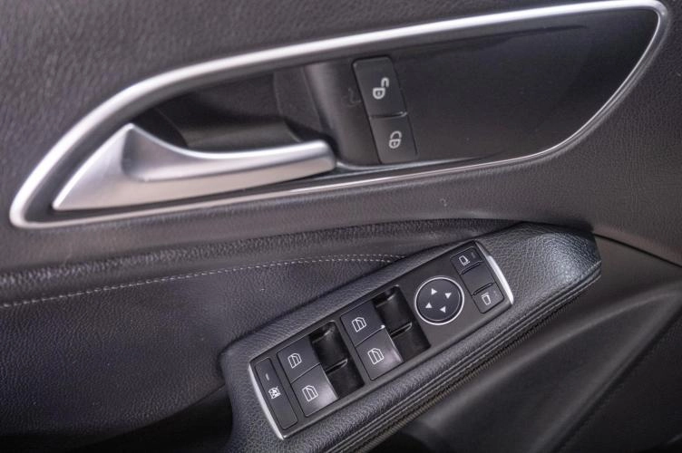 Mercedes-Benz A-класс 20 из 24