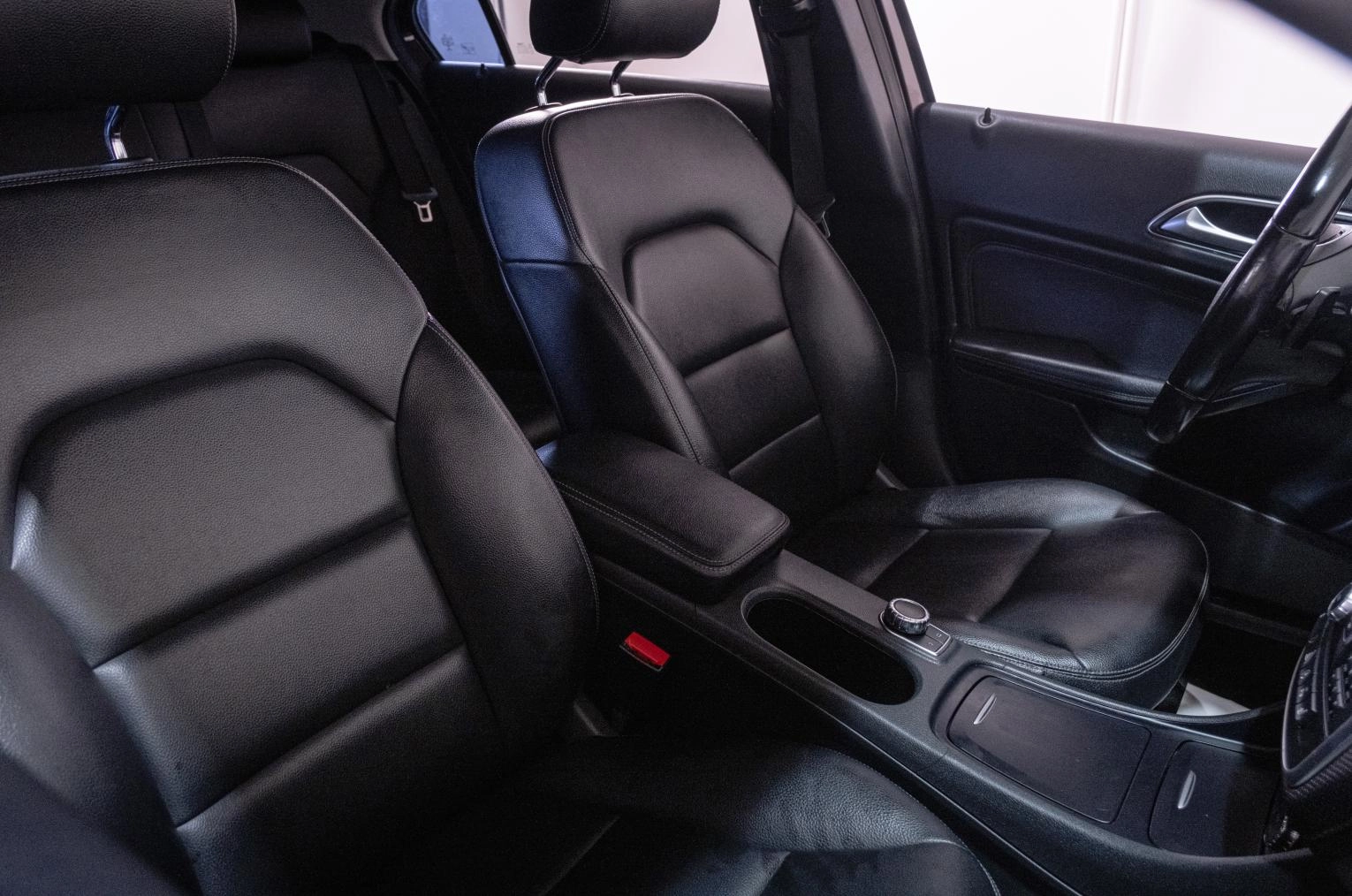 Mercedes-Benz A-класс 21 из 24