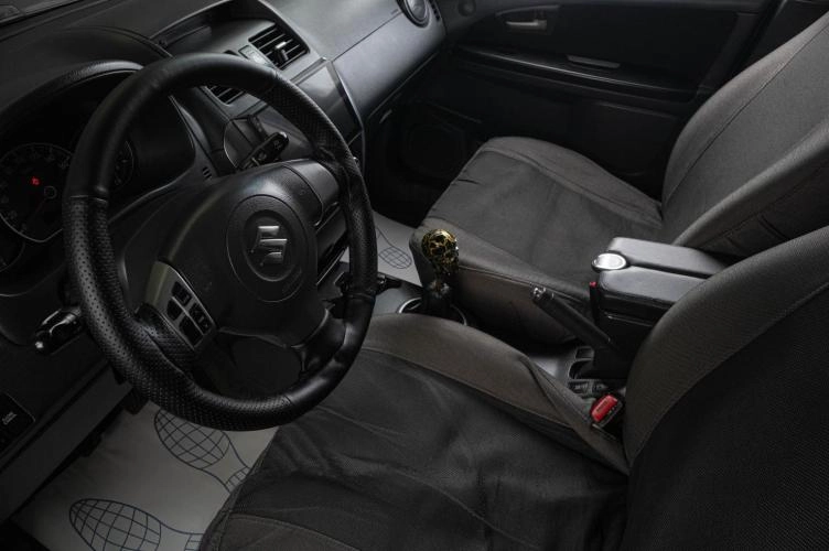 Suzuki SX4 8 из 18