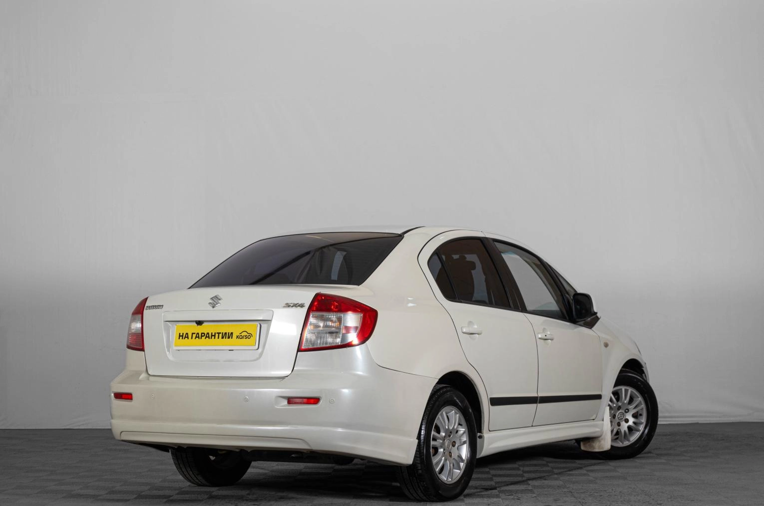 Suzuki SX4 4 из 18