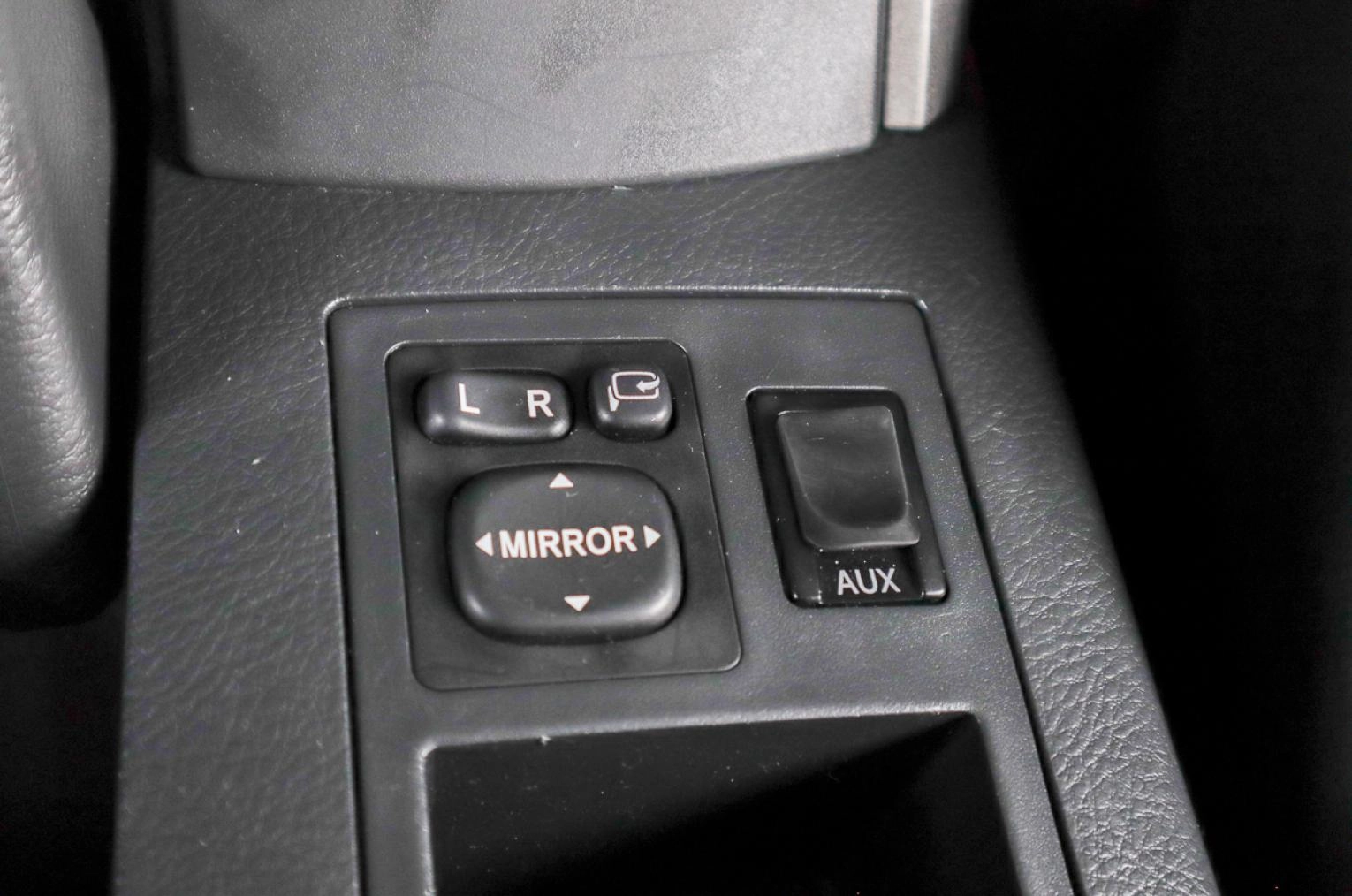 Toyota RAV4 13 из 19