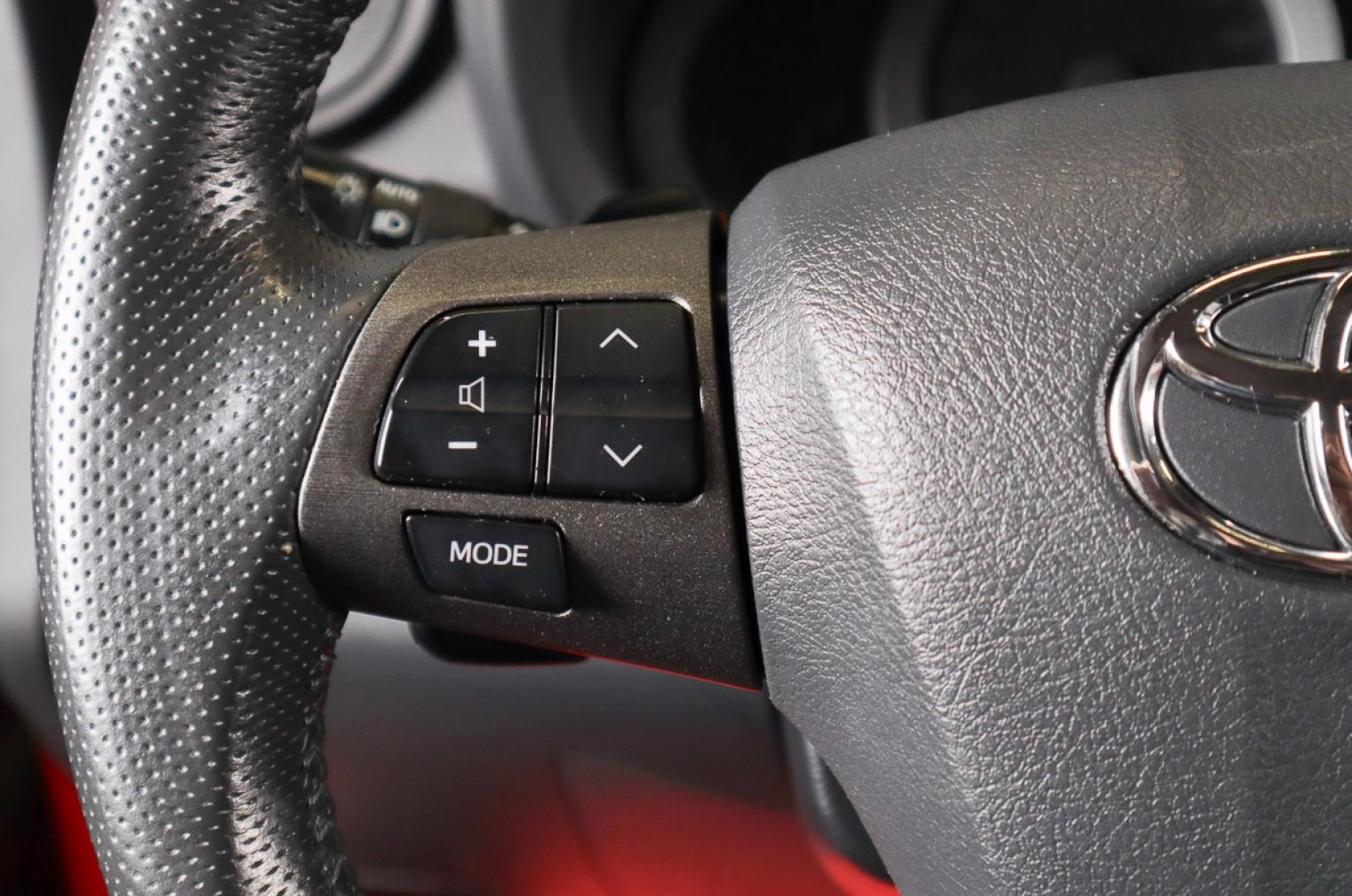 Toyota RAV4 10 из 19