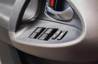 Toyota RAV4 8 из 19