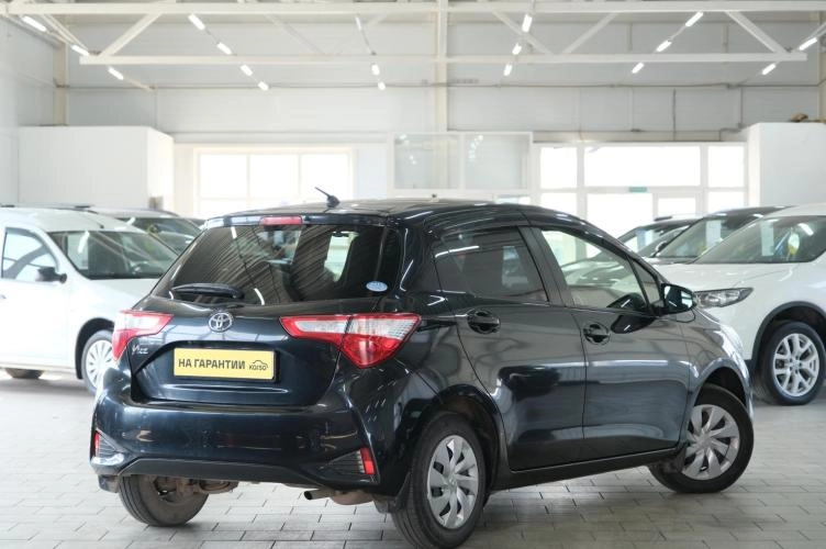 Toyota Vitz 4 из 5