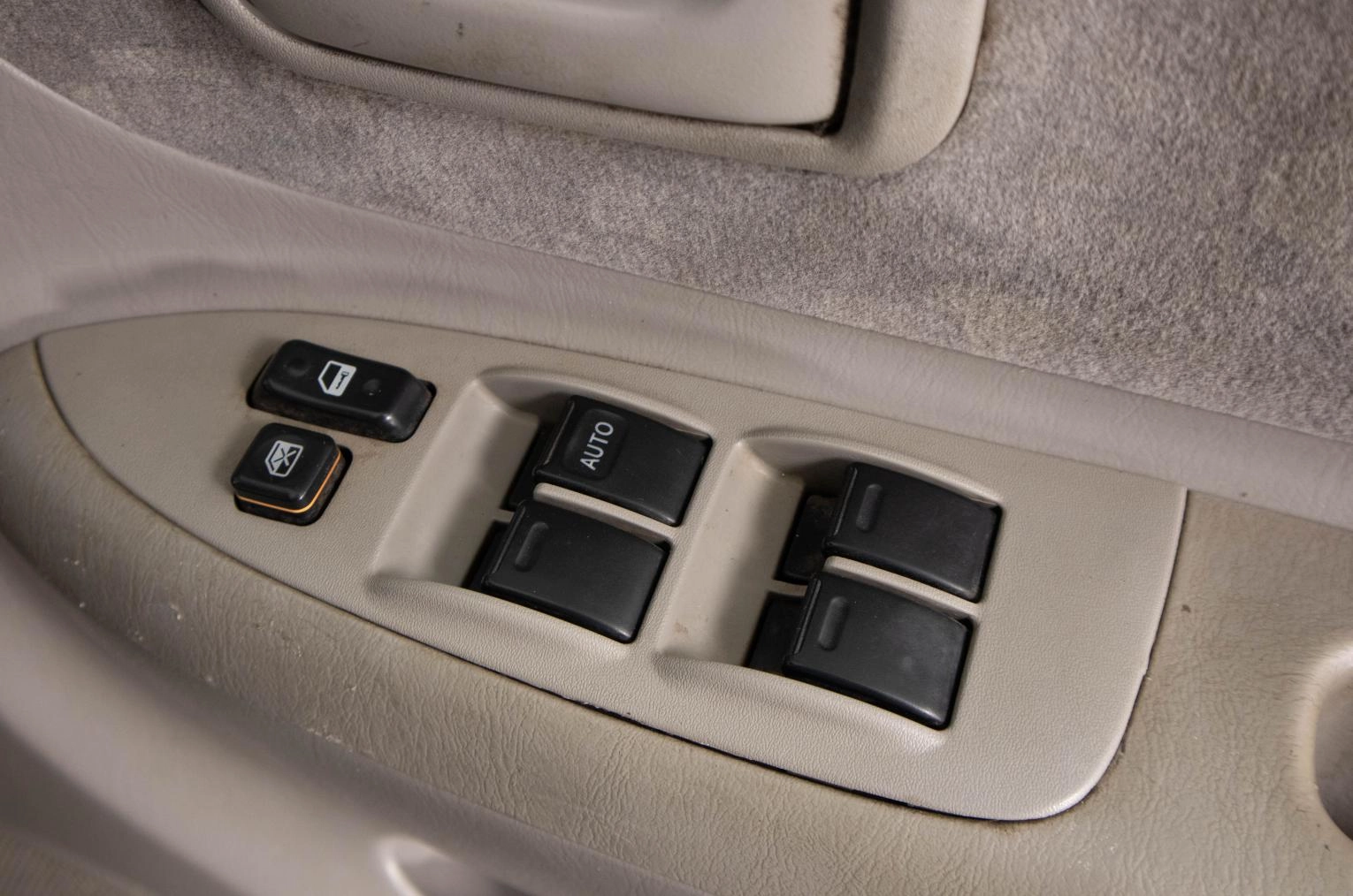 Toyota Corolla Spacio 20 из 20