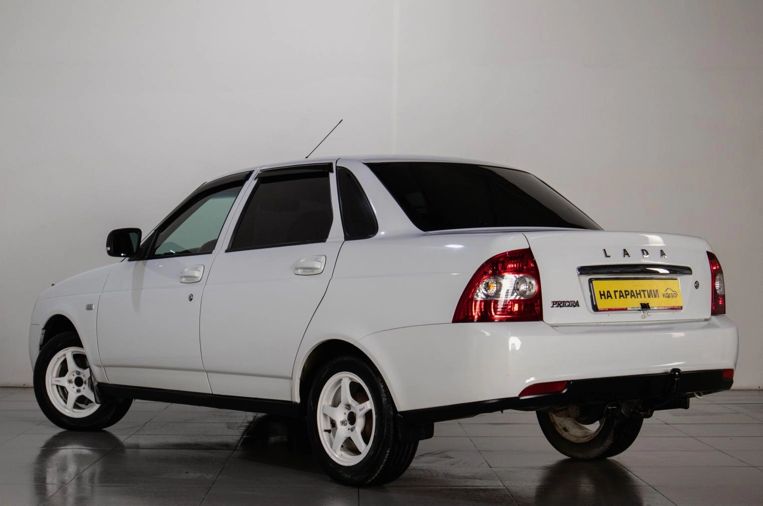 ВАЗ (LADA) Priora 4 из 17