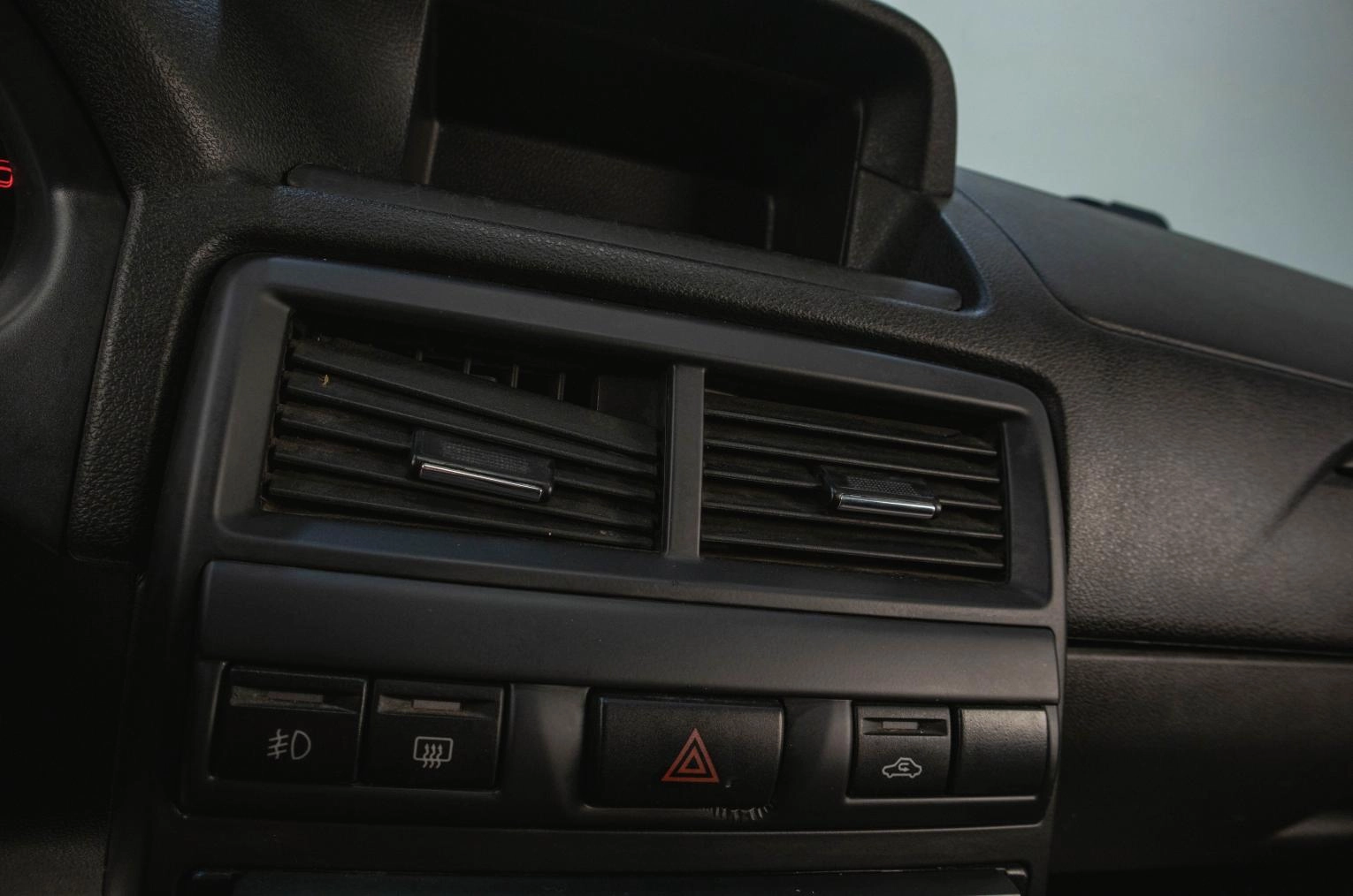 ВАЗ (LADA) Priora 11 из 17