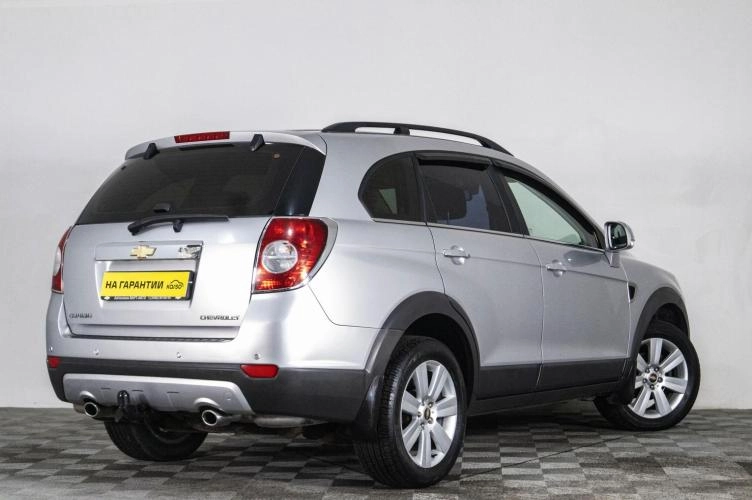 Chevrolet Captiva 4 из 5