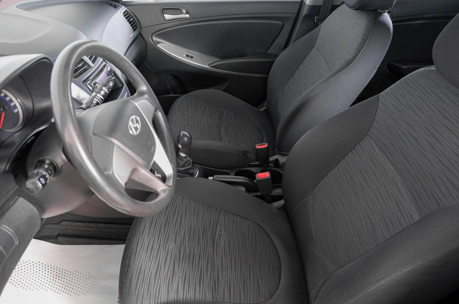 Hyundai Solaris 8 из 20