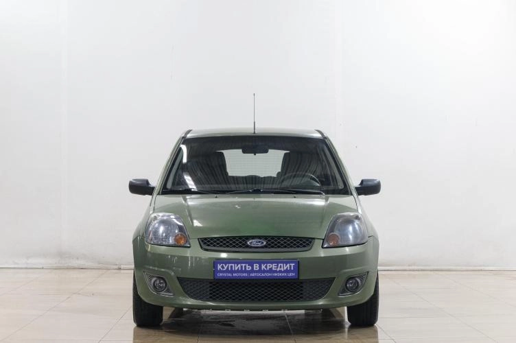 Ford Fiesta 2 из 5