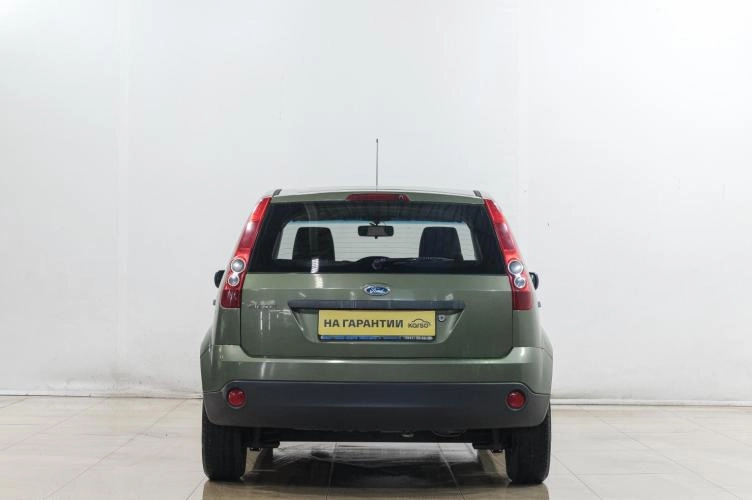 Ford Fiesta 5 из 5