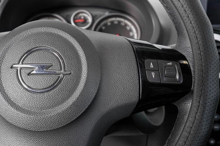 Opel Corsa 18 из 23