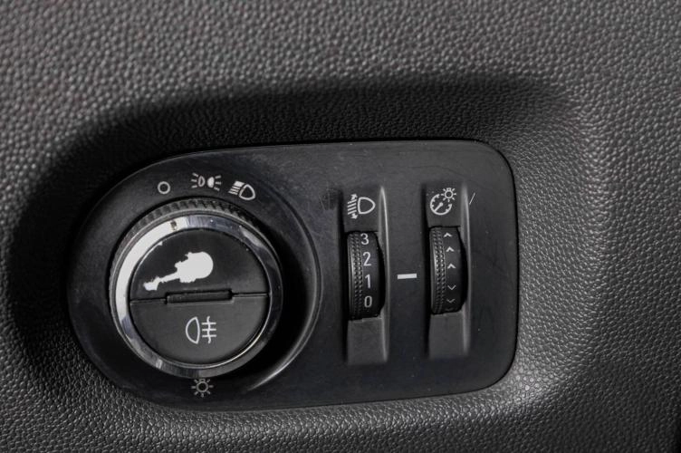 Opel Corsa 22 из 23