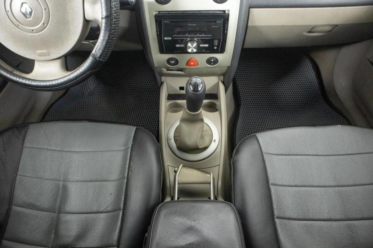 Renault Megane 17 из 19