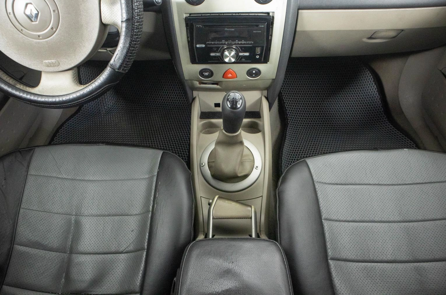 Renault Megane 17 из 19