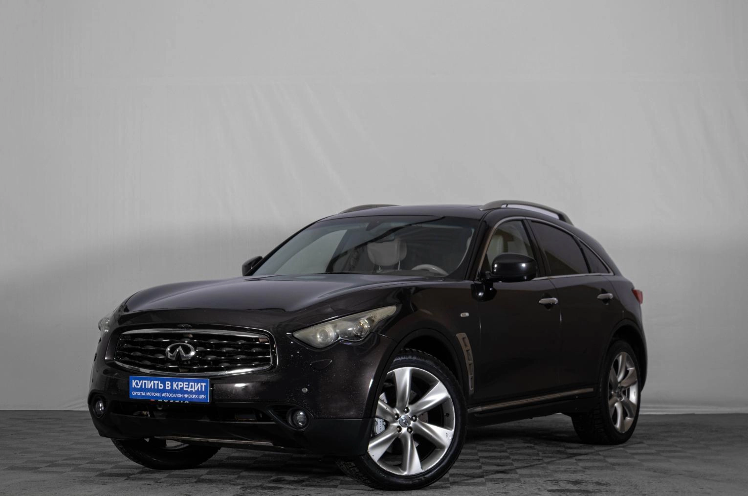 Infiniti FX50 3 из 22