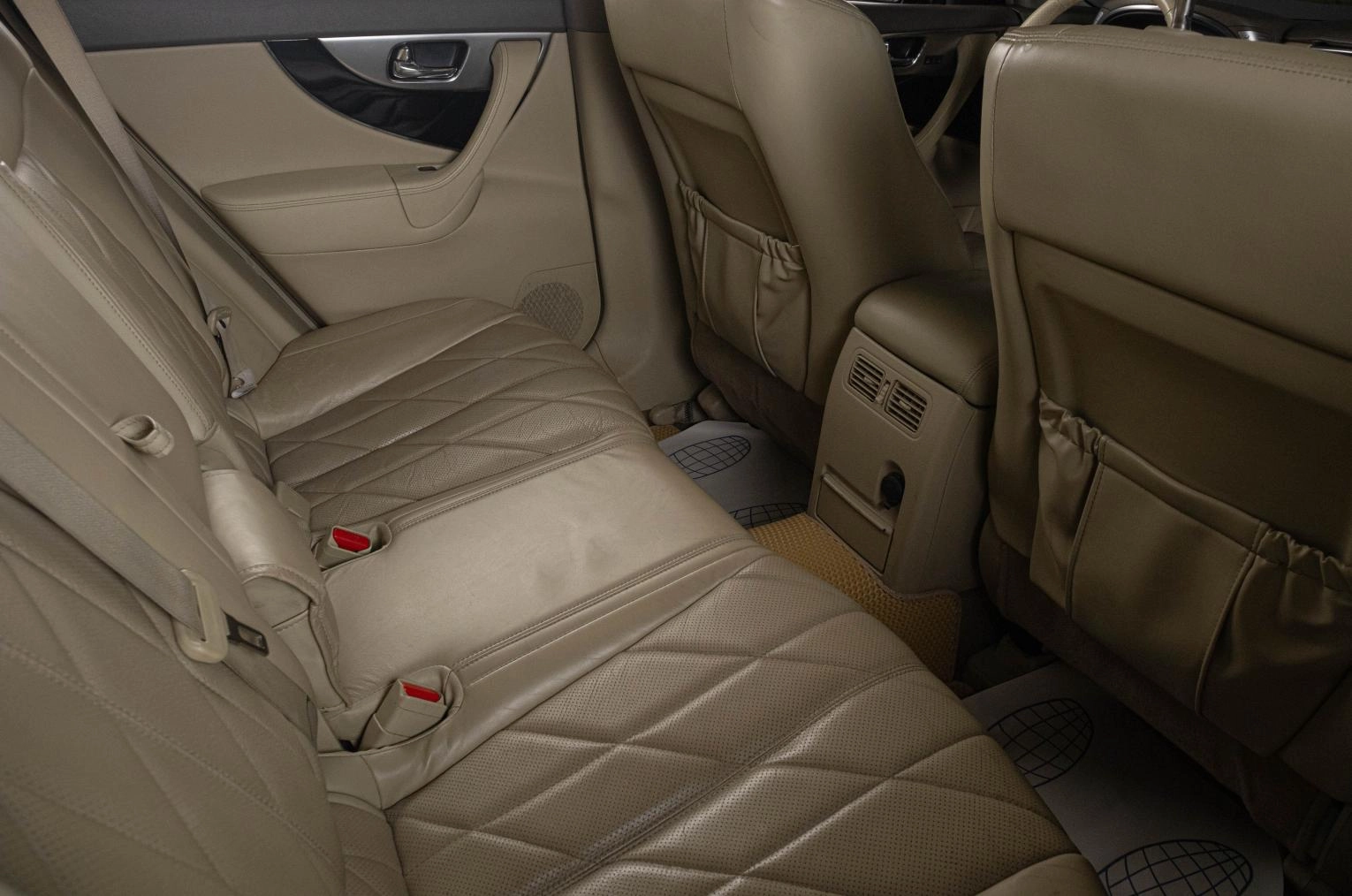 Infiniti FX50 21 из 22