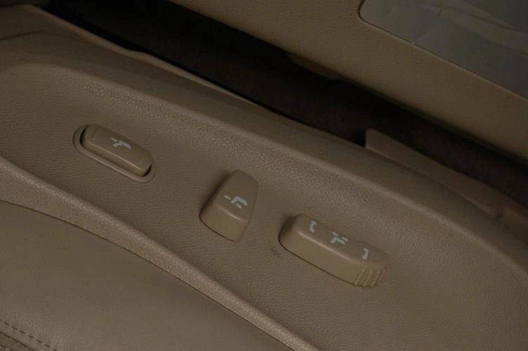 Infiniti FX50 10 из 22