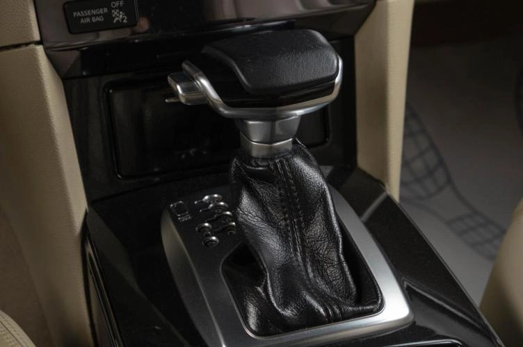 Infiniti FX50 15 из 22