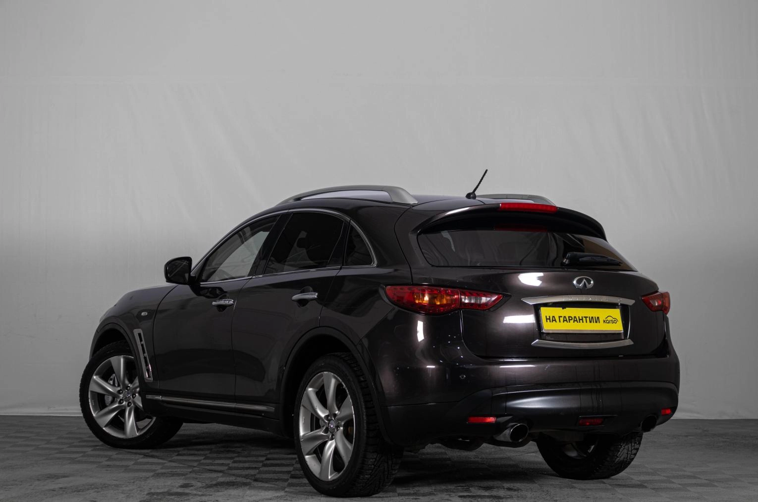 Infiniti FX50 6 из 22