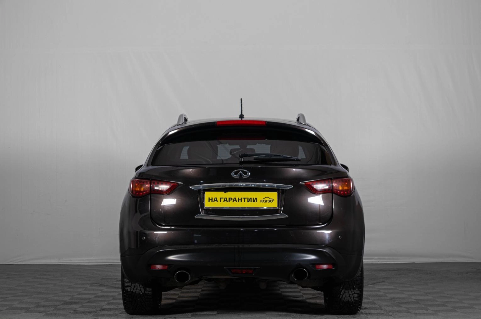 Infiniti FX50 5 из 22