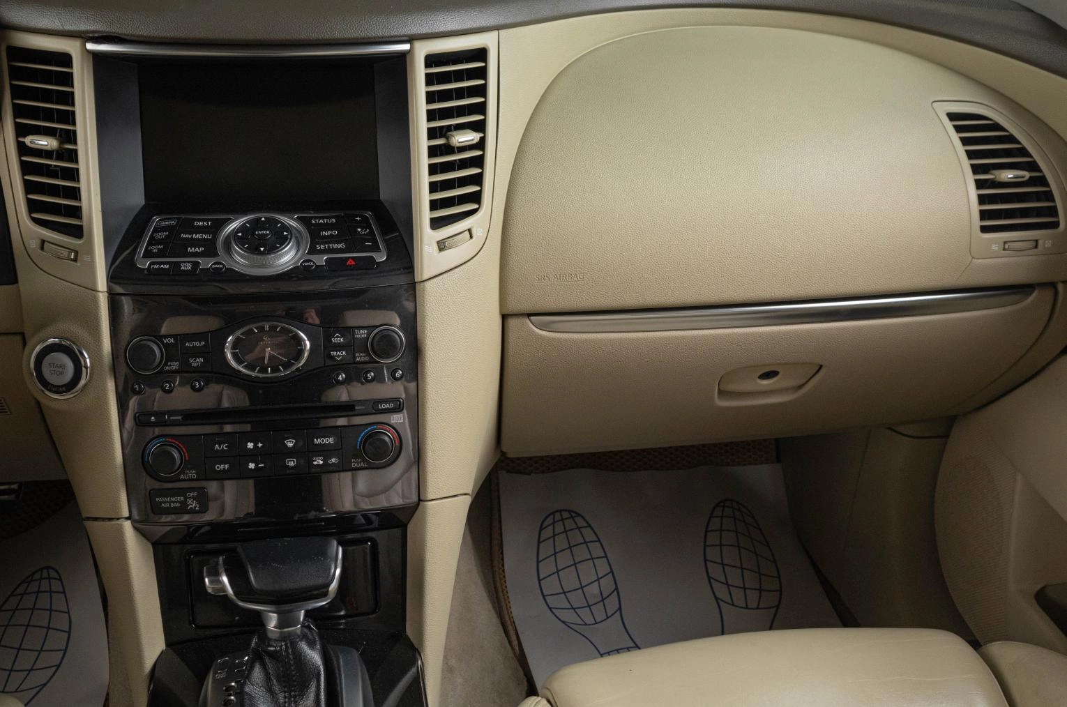 Infiniti FX50 18 из 22