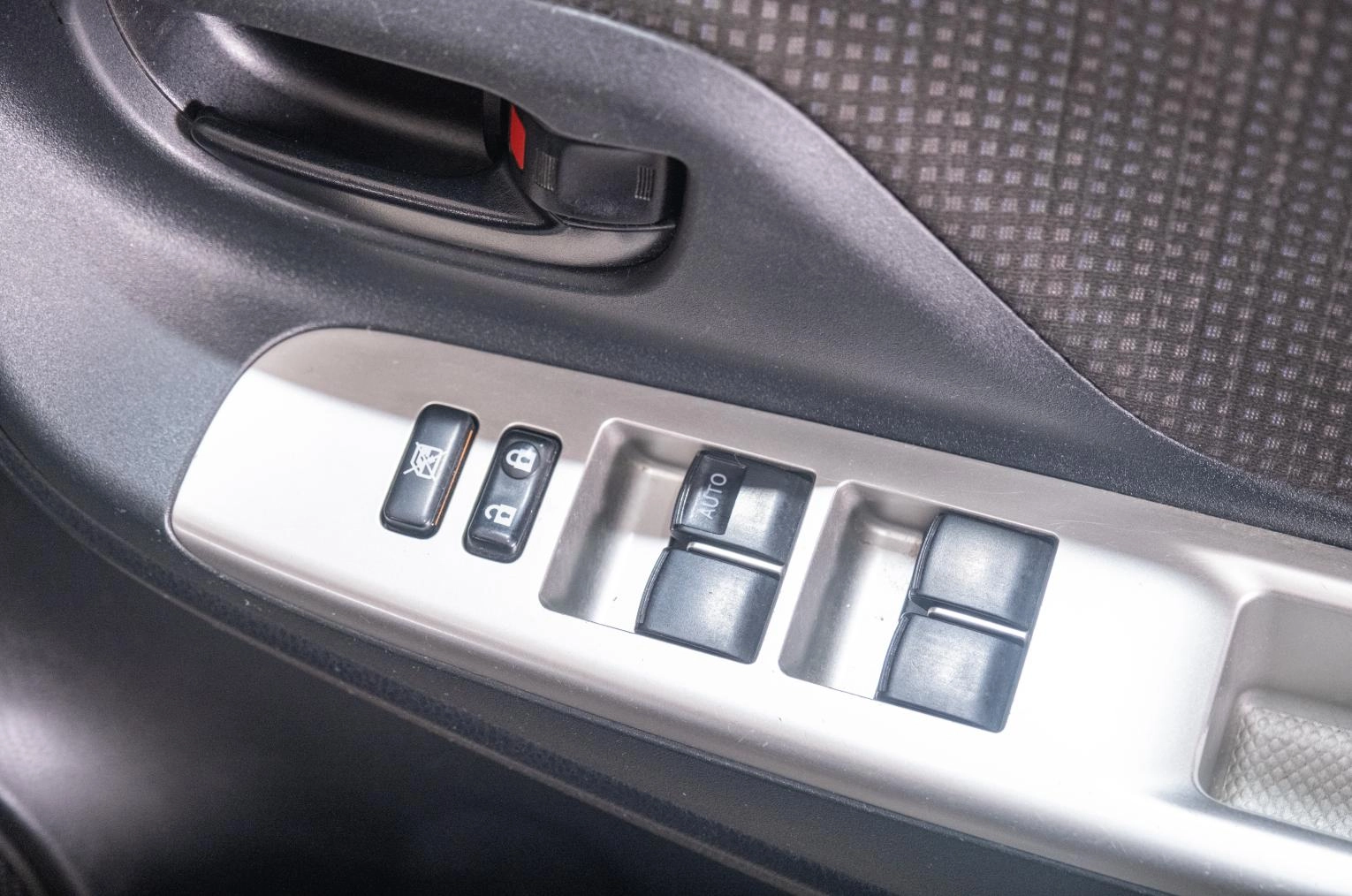 Toyota Vitz 16 из 20