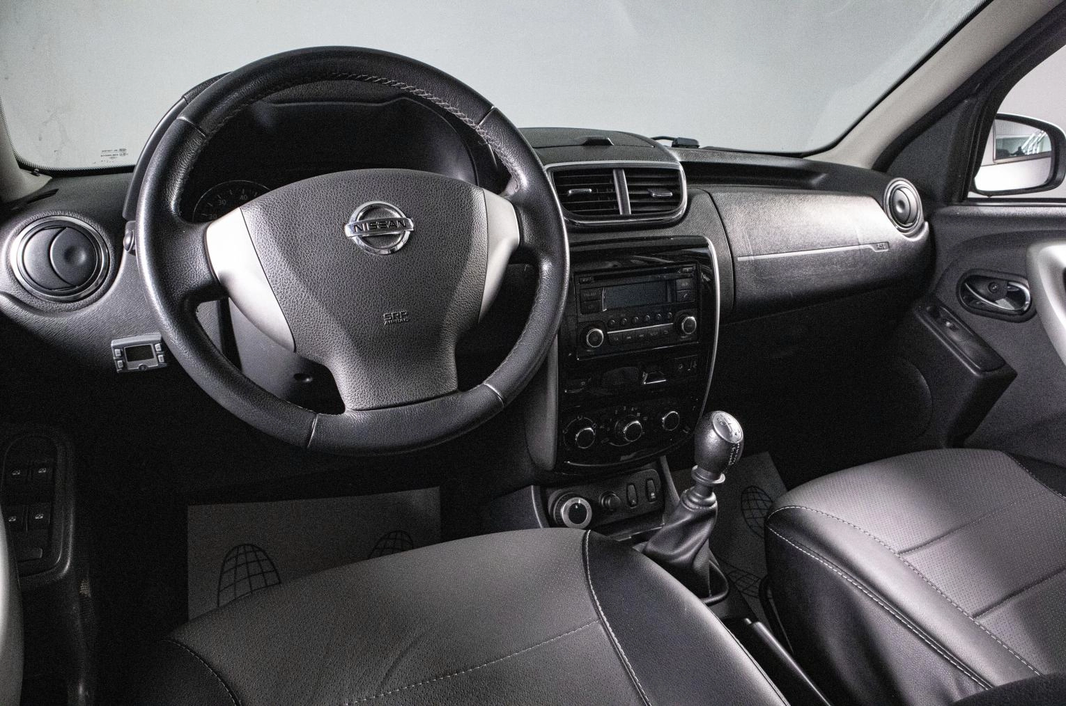 Nissan Terrano 10 из 17