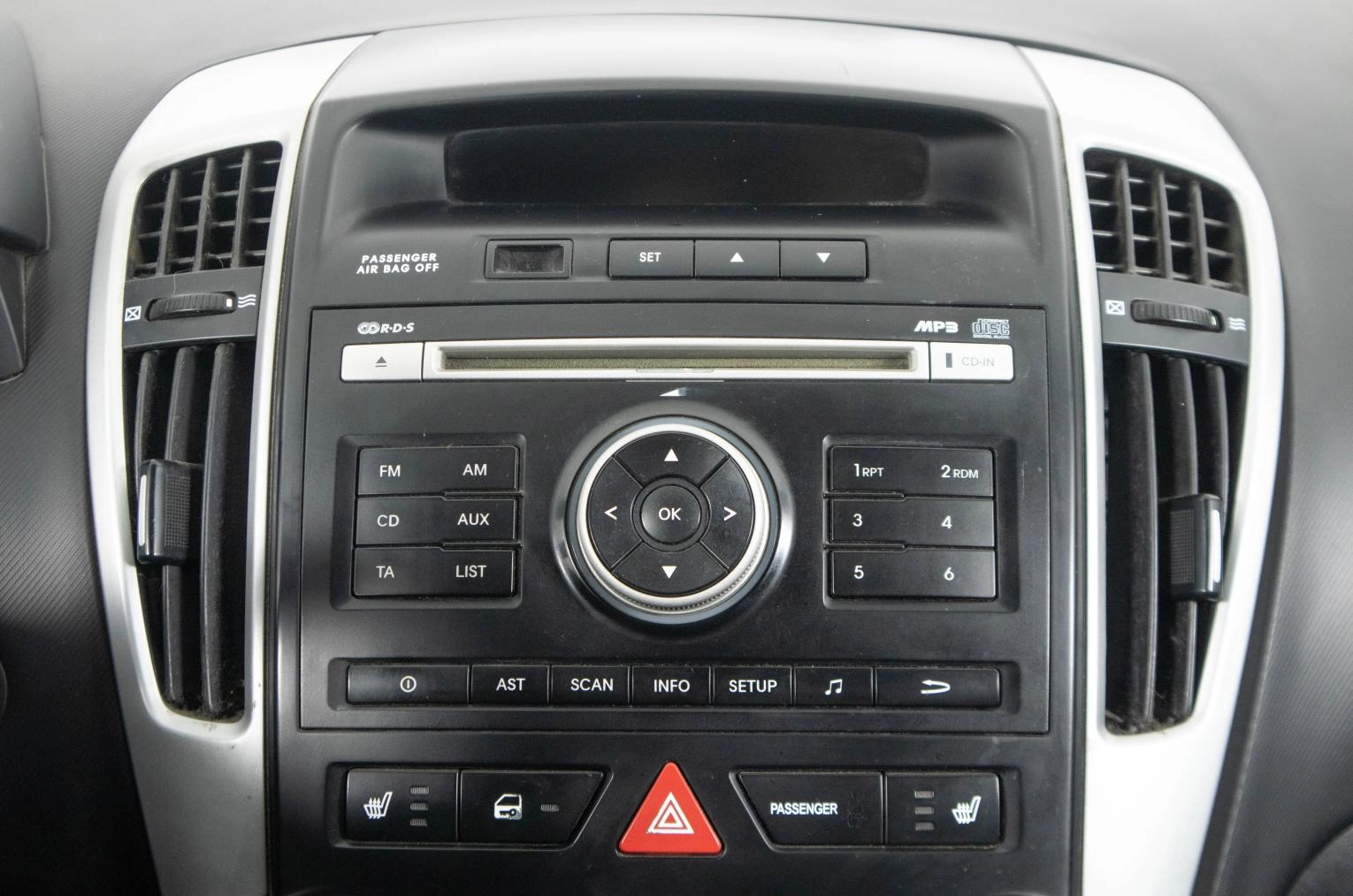 KIA cee'd 15 из 21