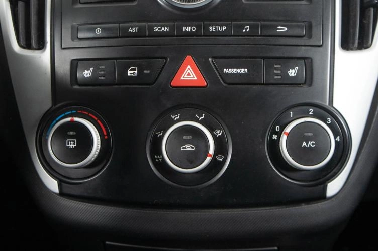 KIA cee'd 16 из 21