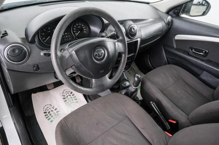 Nissan Almera 8 из 19