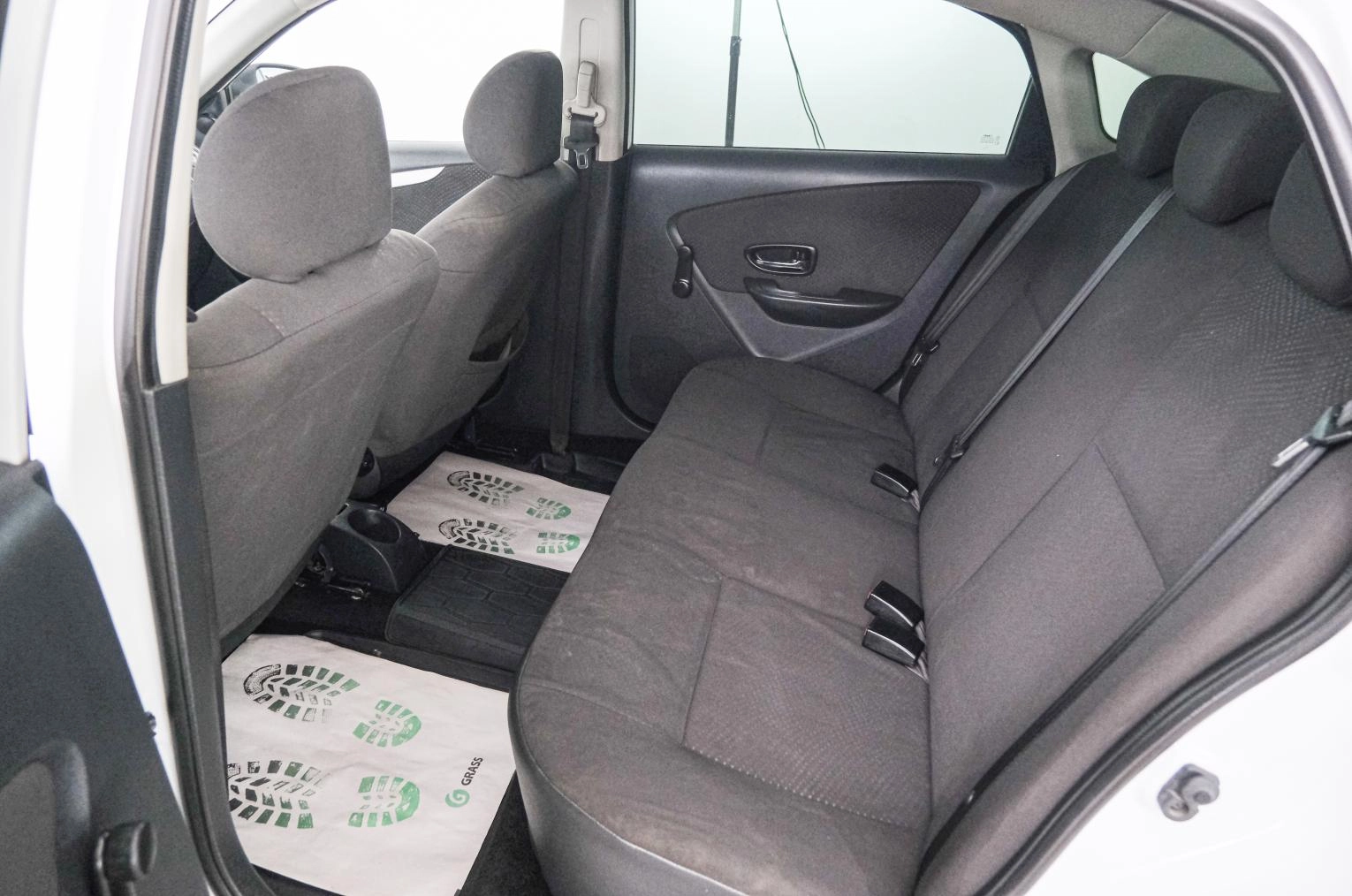 Nissan Almera 16 из 19