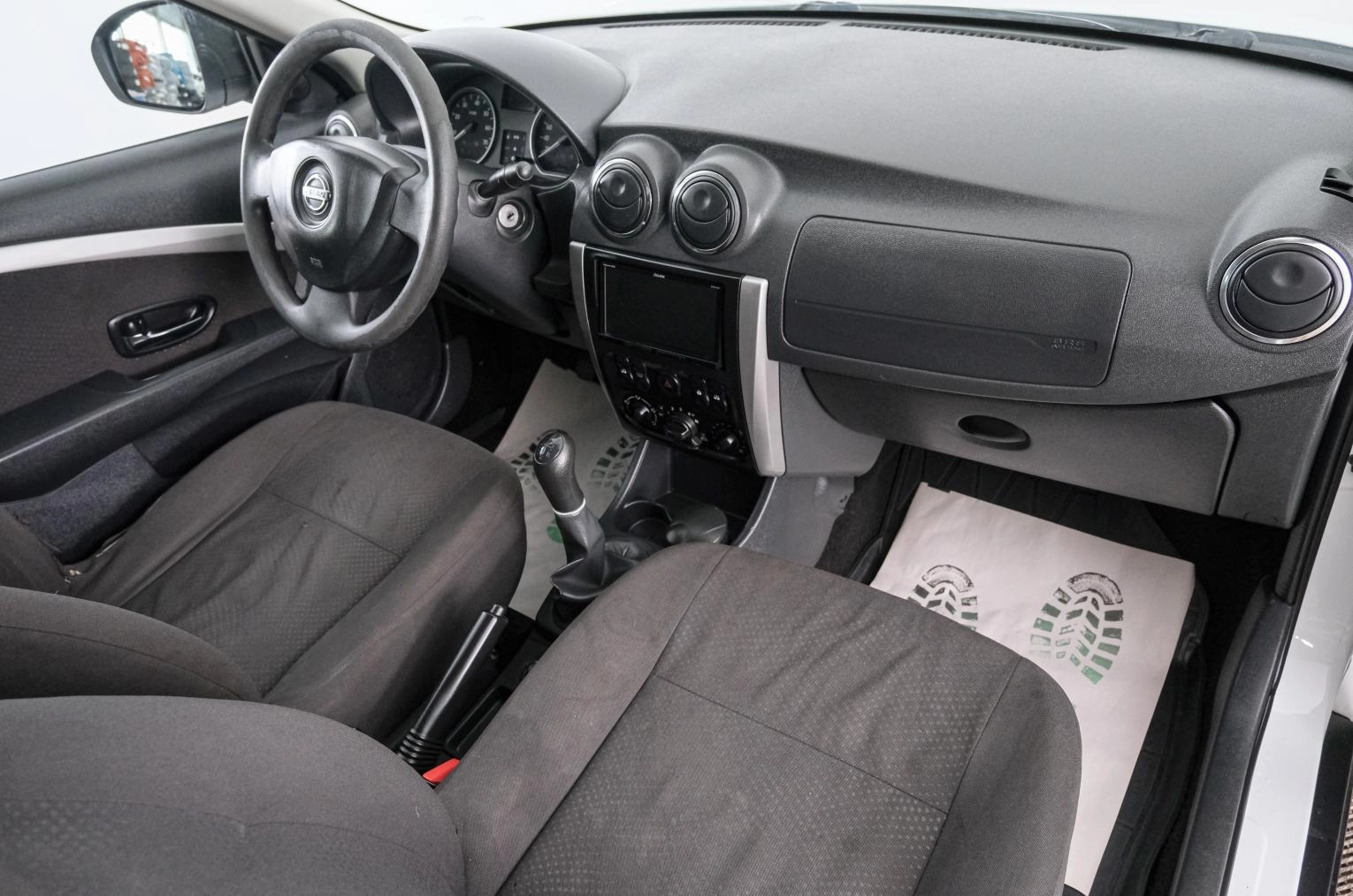 Nissan Almera 12 из 19